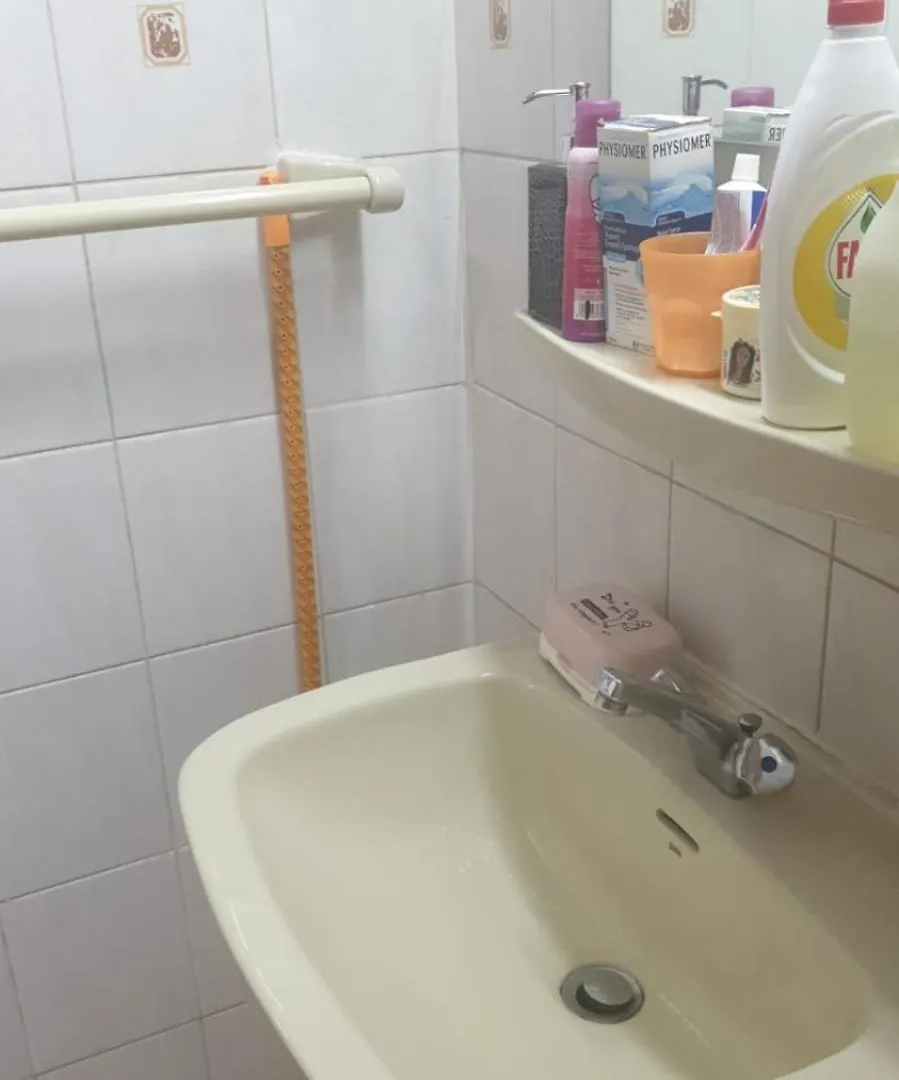 Hamdan Building Apartment Abu Dhabi United Arab Emirates